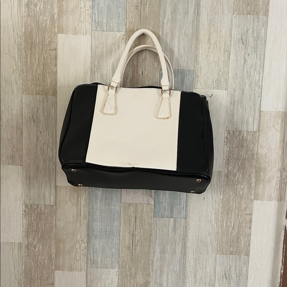 Elegant Black and White Women's Handbag
